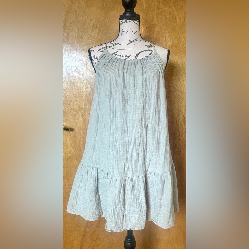 Light Sage Green Sleeveless Summer Top Flowy Ruffle Open Back Juniors Medium